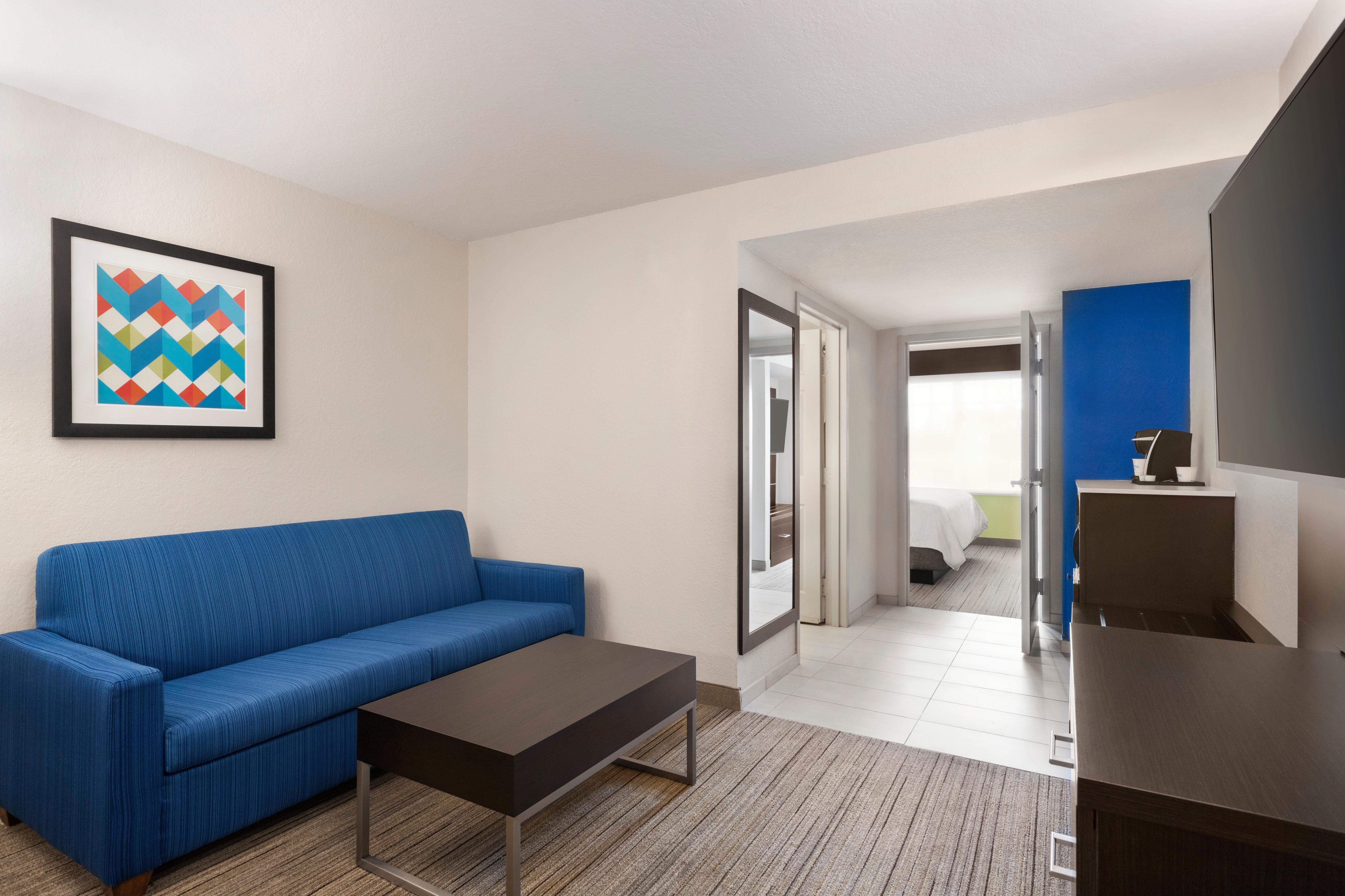 Holiday Inn Express & Suites Sarasota East By Ihg Vamo Exterior photo